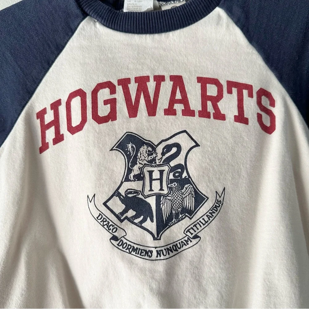 H&M Hogwarts Wazarding World Graphic Long Sleeve Shirt - Picture 2 of 5